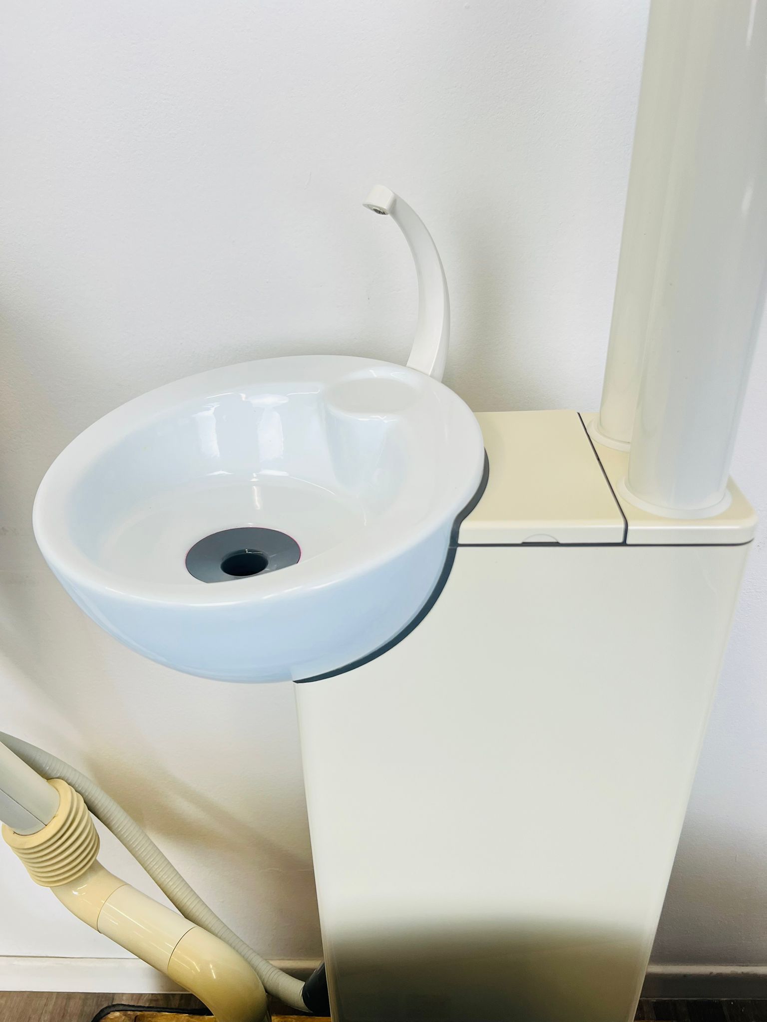 IMG-20251111-WA0012 Sirona C4+