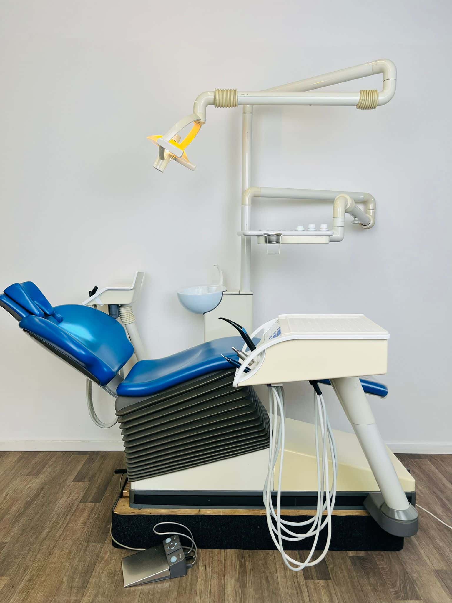 IMG-20251111-WA0020 Sirona C4+